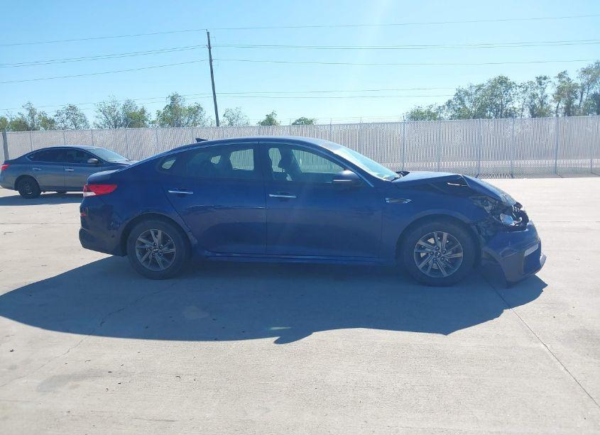 Photo 13 of 2019 Kia Optima LX (VIN 5XXGT4L3XKG348988)