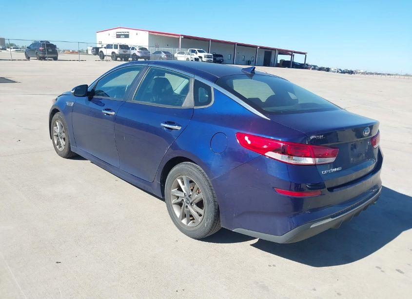 Photo 3 of 2019 Kia Optima LX (VIN 5XXGT4L3XKG348988)