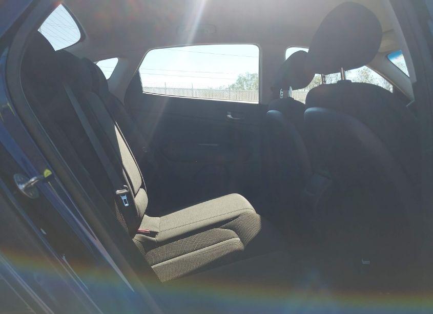 Photo 8 of 2019 Kia Optima LX (VIN 5XXGT4L3XKG348988)