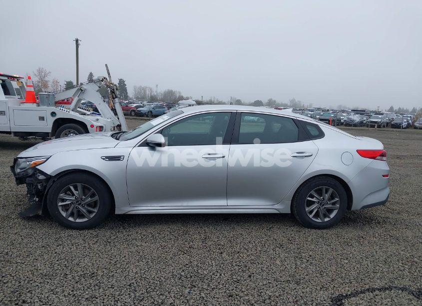 Photo 15 of 2019 Kia Optima LX (VIN 5XXGT4L3XKG357903)