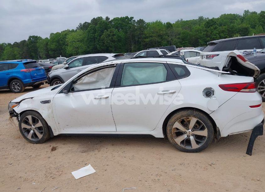 Photo 14 of 2019 Kia Optima S (VIN 5XXGT4L3XKG366276)
