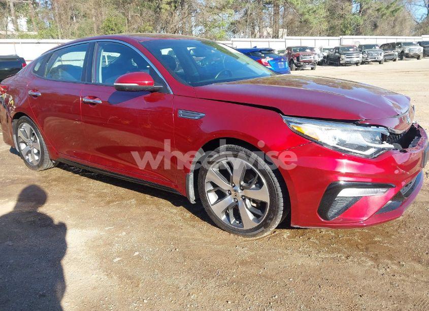 2019 Kia Optima S (VIN 5XXGT4L3XKG366522) main photo