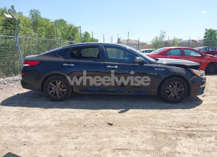 Photo 12 of 2019 Kia Optima LX (VIN 5XXGT4L3XKG367735)