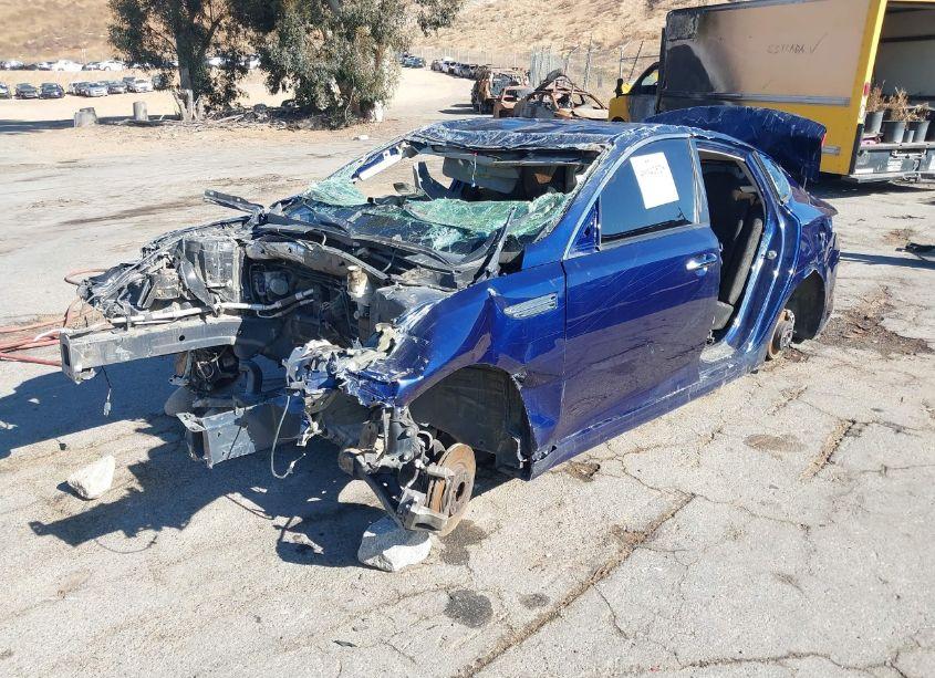 Photo 2 of 2019 Kia Optima LX (VIN 5XXGT4L3XKG371168)