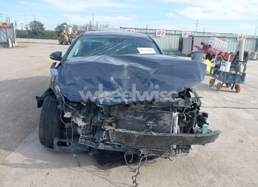 Photo 12 of 2019 Kia Optima LX (VIN 5XXGT4L3XKG376676)