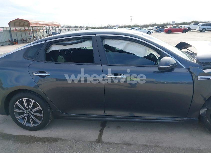 Photo 13 of 2019 Kia Optima LX (VIN 5XXGT4L3XKG376676)