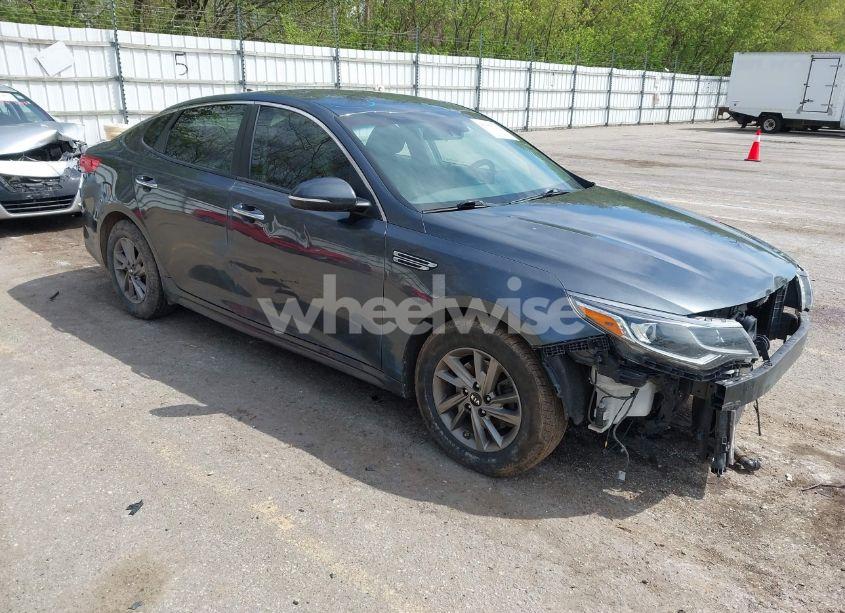 2020 Kia Optima LX (VIN 5XXGT4L3XLG384486) main photo