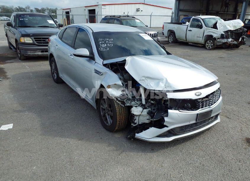 2020 Kia Optima LX (VIN 5XXGT4L3XLG388313) main photo