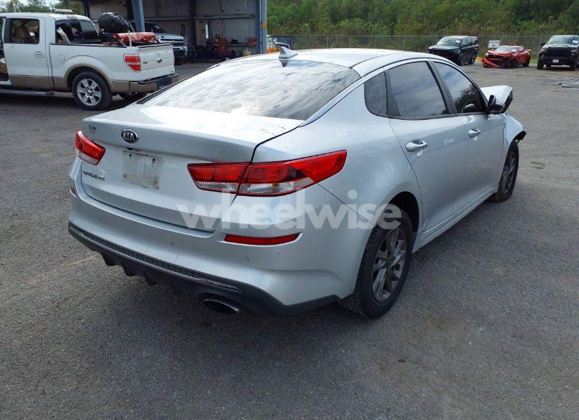 Photo 4 of 2020 Kia Optima LX (VIN 5XXGT4L3XLG388313)