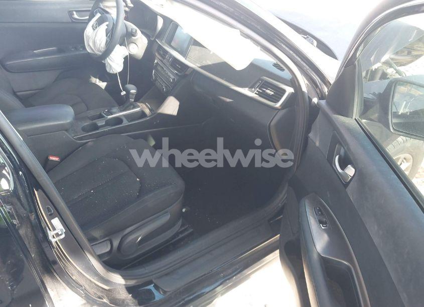 Photo 5 of 2020 Kia Optima LX (VIN 5XXGT4L3XLG388554)