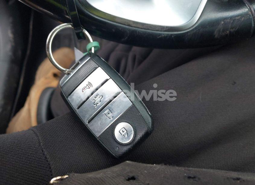 Photo 11 of 2020 Kia Optima S (VIN 5XXGT4L3XLG399313)