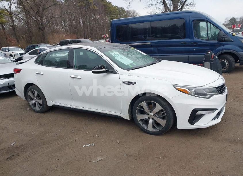 Photo 13 of 2020 Kia Optima S (VIN 5XXGT4L3XLG399313)