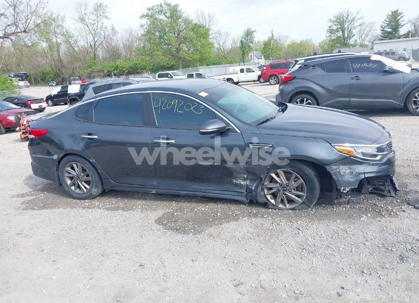 Photo 6 of 2020 Kia Optima LX (VIN 5XXGT4L3XLG399702)