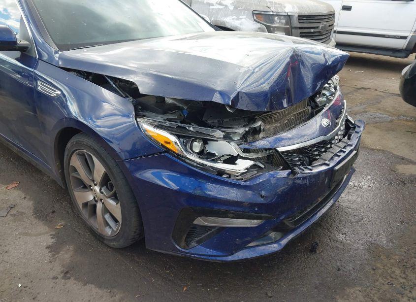 Photo 16 of 2020 Kia Optima S (VIN 5XXGT4L3XLG414540)