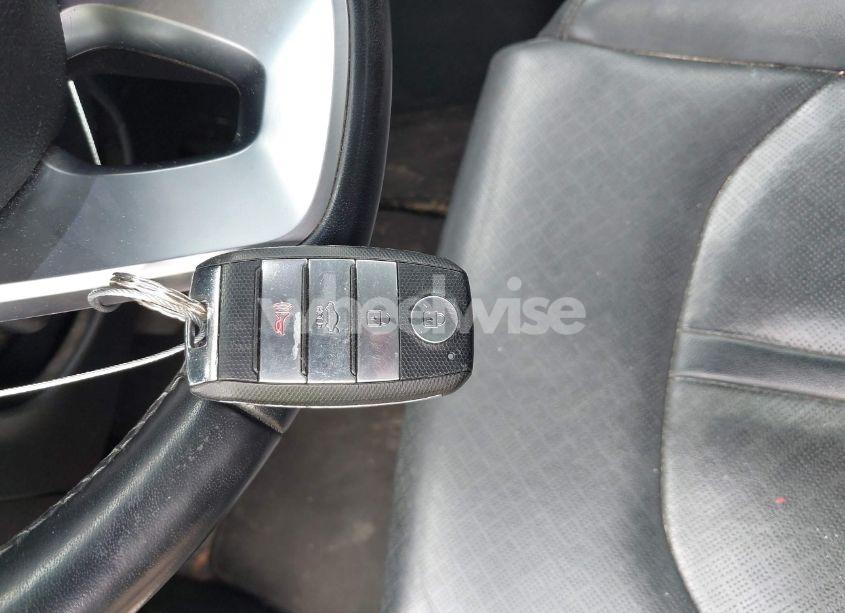 Photo 11 of 2020 Kia Optima SE (VIN 5XXGT4L3XLG426817)