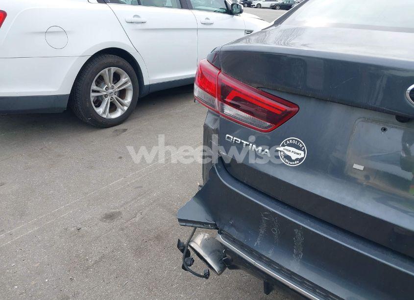 Photo 22 of 2020 Kia Optima SE (VIN 5XXGT4L3XLG426817)