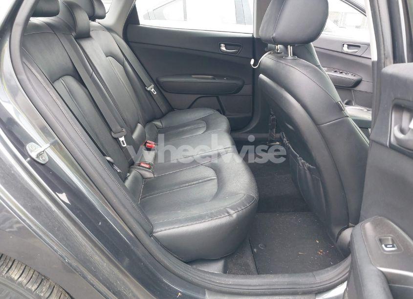 Photo 8 of 2020 Kia Optima SE (VIN 5XXGT4L3XLG426817)