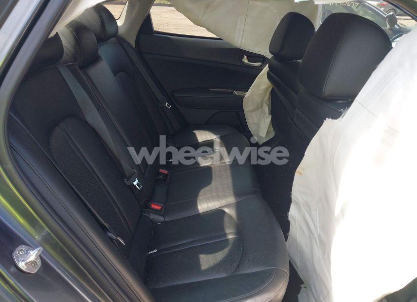 Photo 8 of 2020 Kia Optima SE (VIN 5XXGT4L3XLG429779)