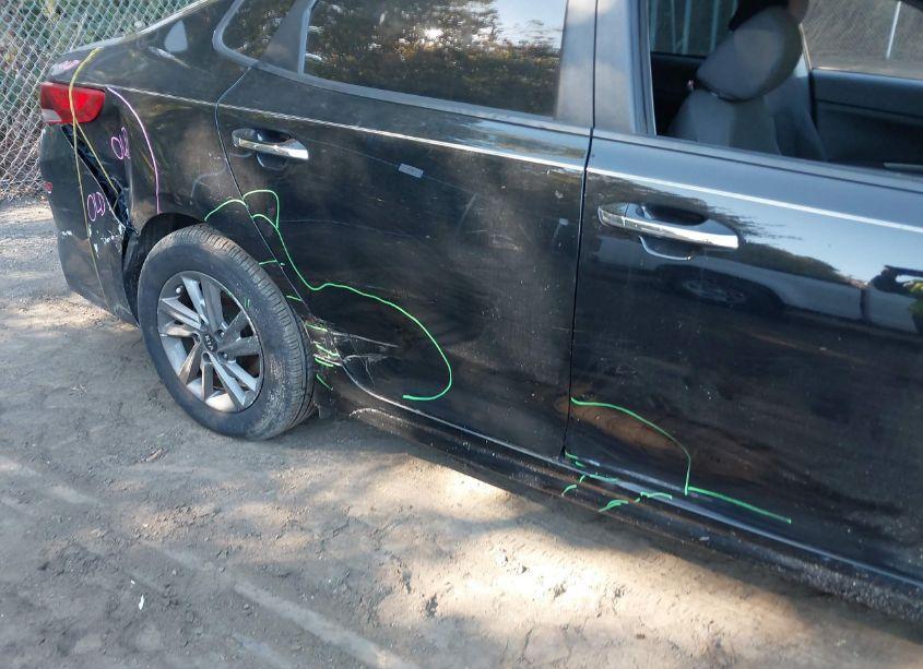 Photo 16 of 2020 Kia Optima LX (VIN 5XXGT4L3XLG431757)