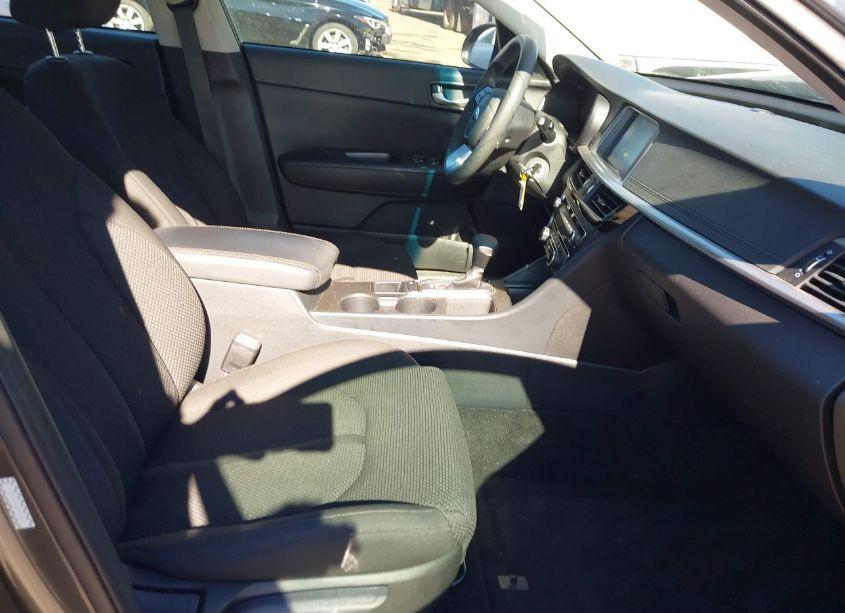 Photo 5 of 2020 Kia Optima LX (VIN 5XXGT4L3XLG433637)