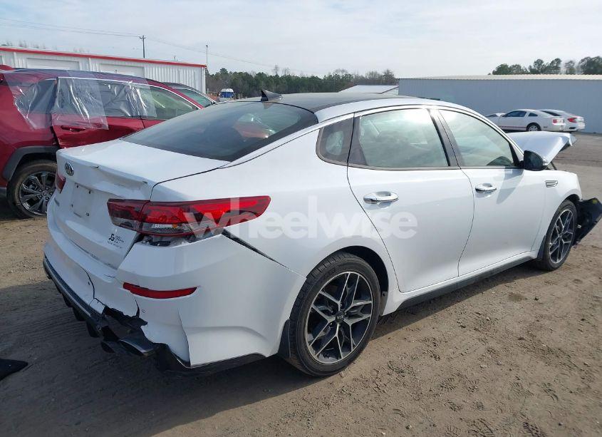 Photo 4 of 2020 Kia Optima SE (VIN 5XXGT4L3XLG440605)