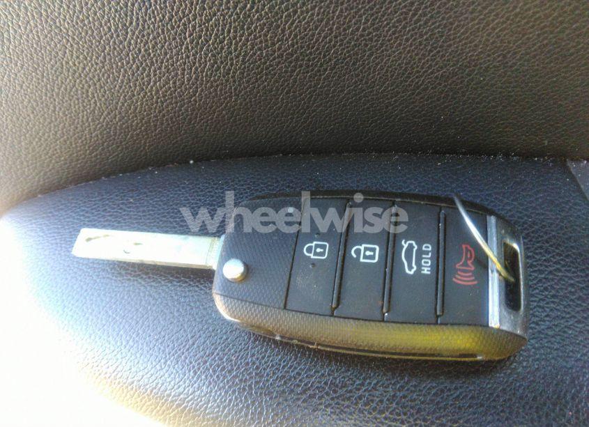 Photo 11 of 2020 Kia Optima LX (VIN 5XXGT4L3XLG444959)