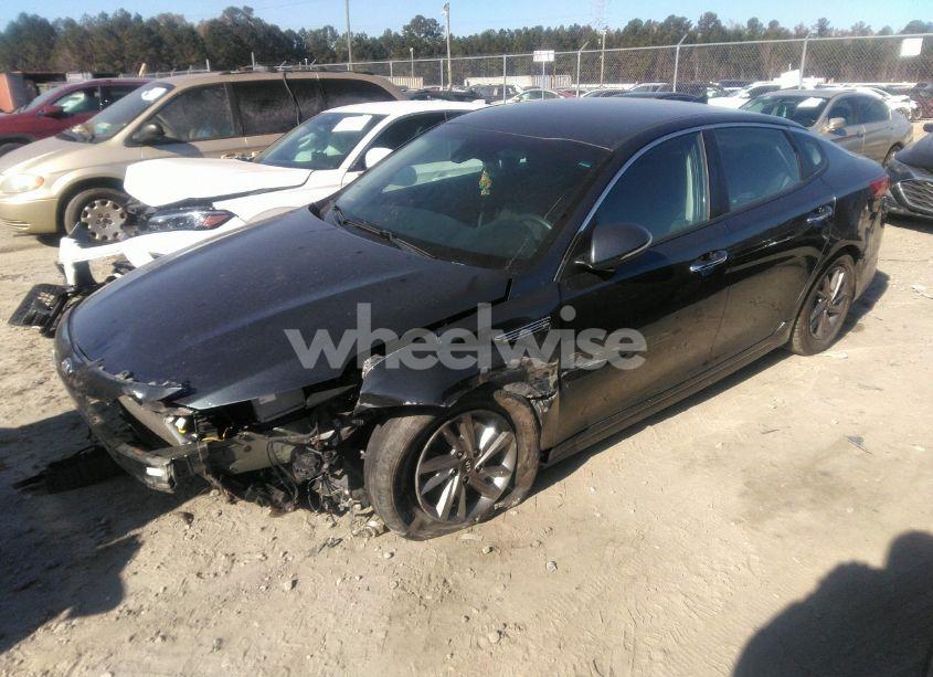 Photo 2 of 2020 Kia Optima LX (VIN 5XXGT4L3XLG444959)