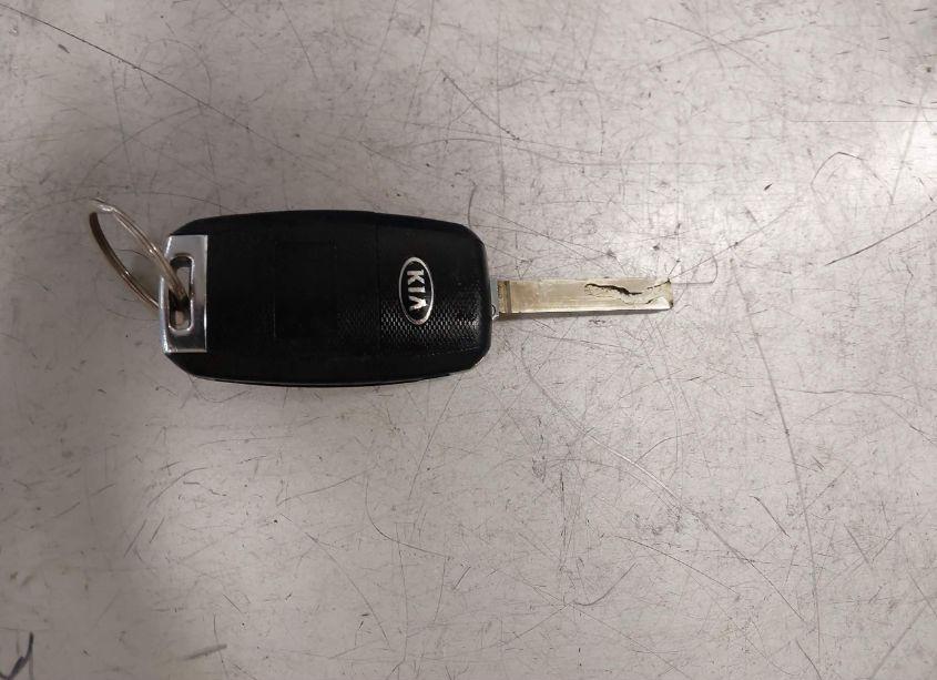 Photo 11 of 2020 Kia Optima LX (VIN 5XXGT4L3XLG449465)