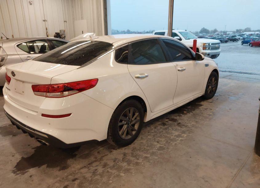 Photo 4 of 2020 Kia Optima LX (VIN 5XXGT4L3XLG449465)