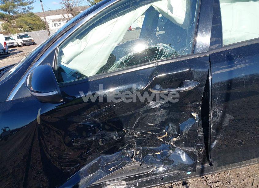 Photo 6 of 2019 Kia Optima EX (VIN 5XXGU4L10KG371014)