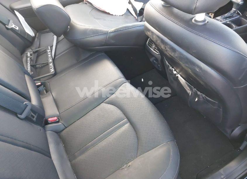 Photo 8 of 2019 Kia Optima EX (VIN 5XXGU4L10KG371014)