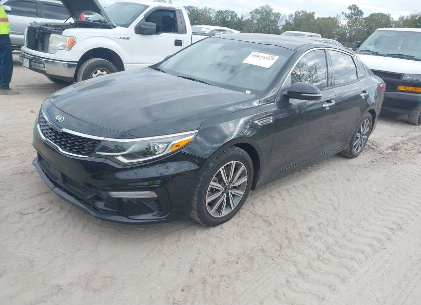 Photo 2 of 2020 Kia Optima EX (VIN 5XXGU4L10LG395038)