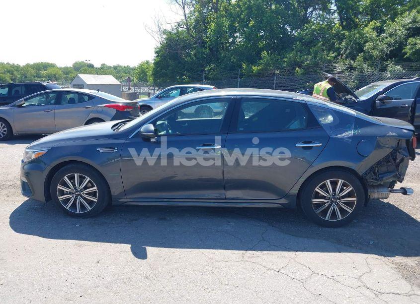 Photo 15 of 2020 Kia Optima EX (VIN 5XXGU4L10LG396366)