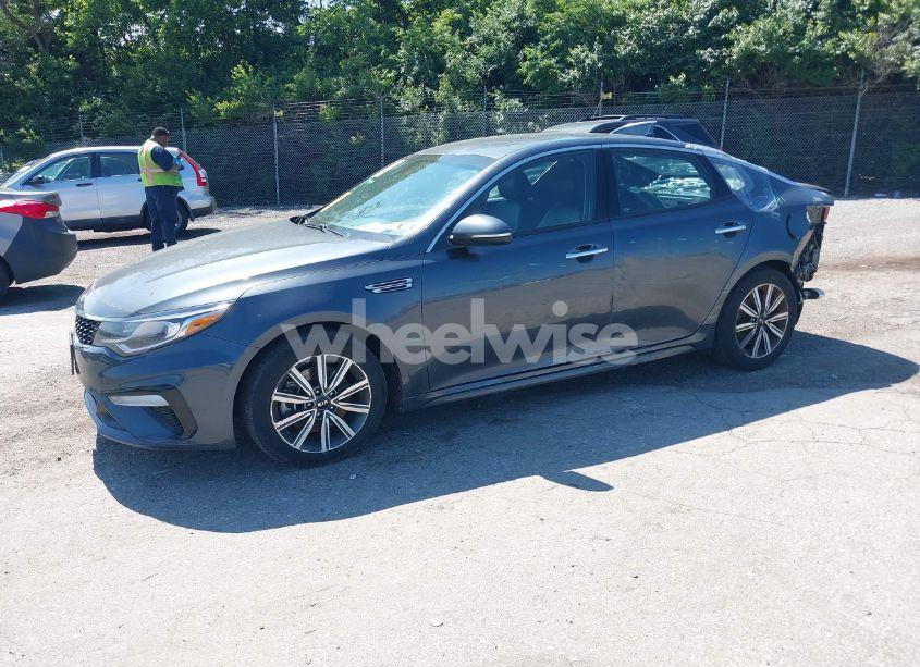 Photo 2 of 2020 Kia Optima EX (VIN 5XXGU4L10LG396366)