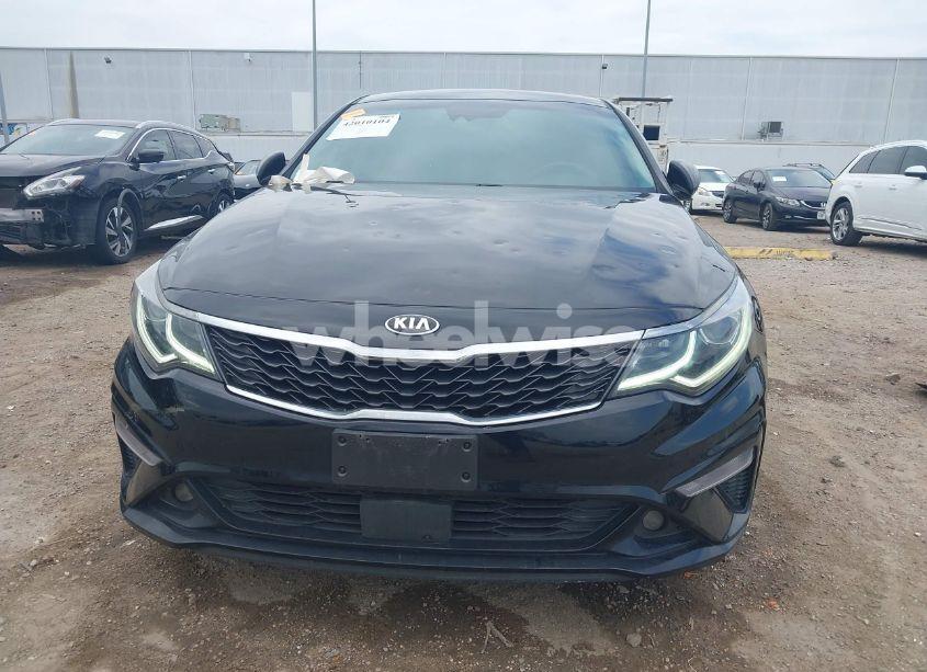 Photo 12 of 2019 Kia Optima EX (VIN 5XXGU4L11KG286103)
