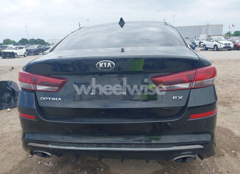 Photo 16 of 2019 Kia Optima EX (VIN 5XXGU4L11KG286103)