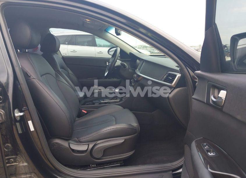 Photo 5 of 2019 Kia Optima EX (VIN 5XXGU4L11KG286103)