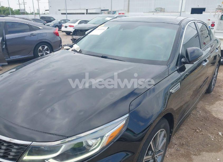 Photo 6 of 2019 Kia Optima EX (VIN 5XXGU4L11KG286103)