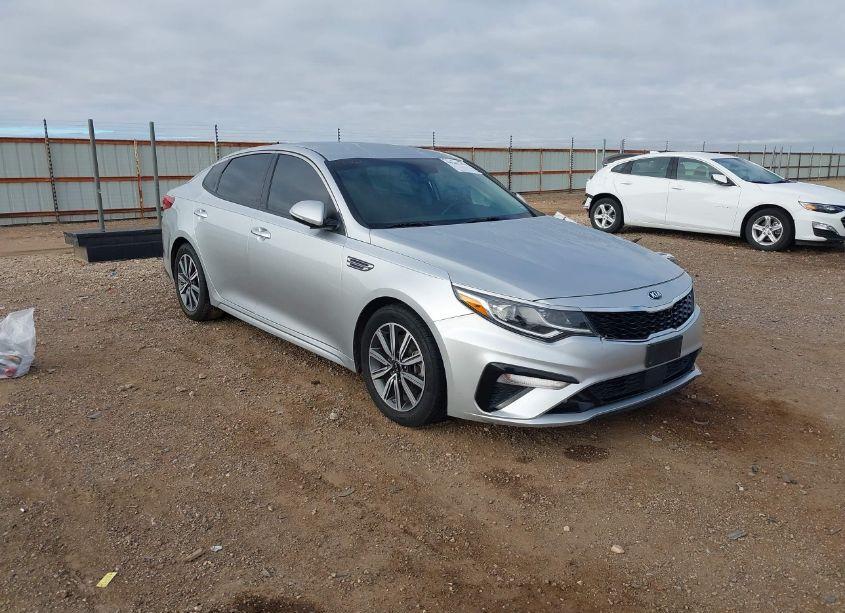 2019 Kia Optima EX (VIN 5XXGU4L11KG319200) main photo
