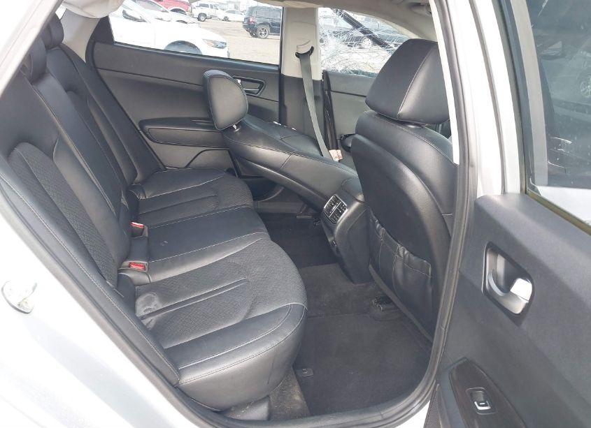 Photo 8 of 2019 Kia Optima EX (VIN 5XXGU4L11KG319200)