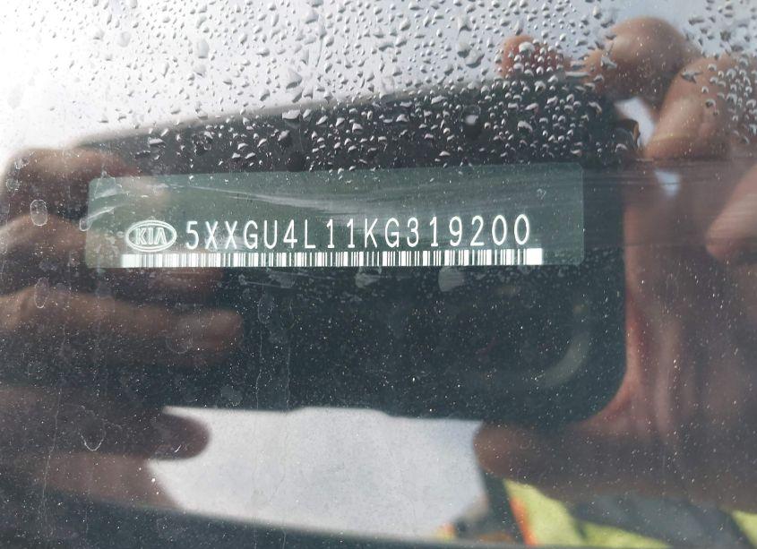 Photo 9 of 2019 Kia Optima EX (VIN 5XXGU4L11KG319200)