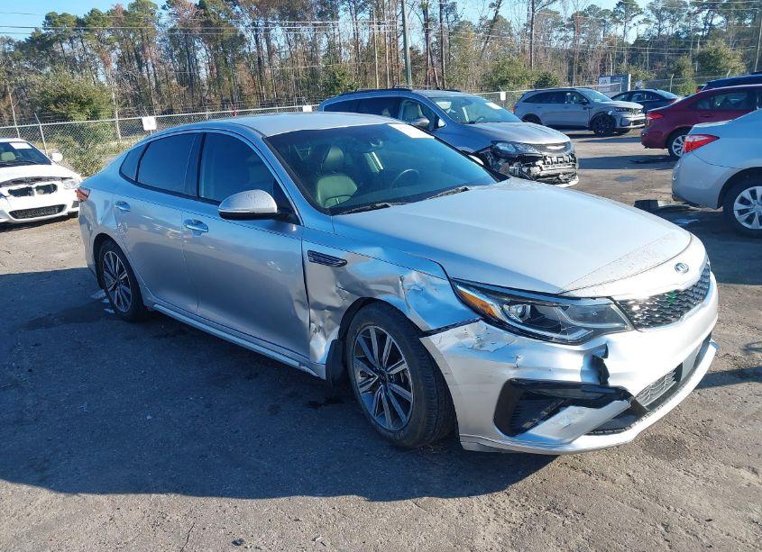 2019 Kia Optima EX (VIN 5XXGU4L12KG304818) main photo