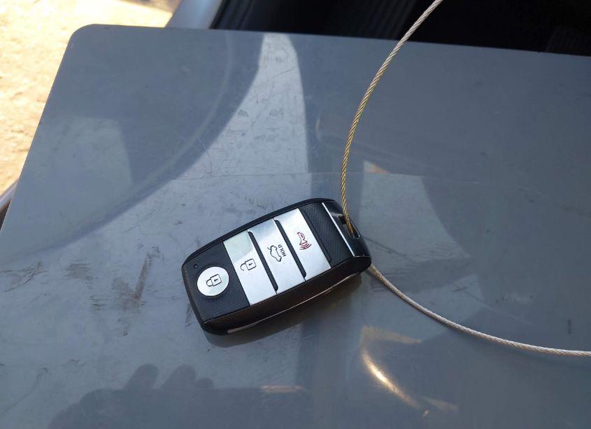 Photo 11 of 2019 Kia Optima EX (VIN 5XXGU4L12KG304818)