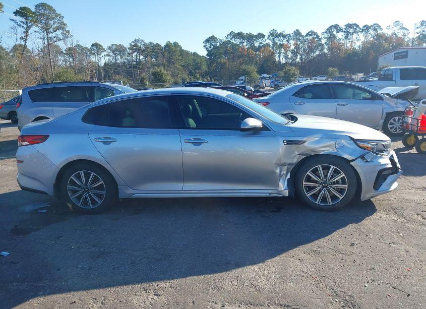 Photo 13 of 2019 Kia Optima EX (VIN 5XXGU4L12KG304818)