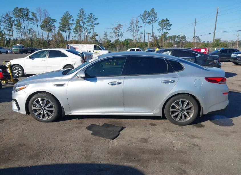 Photo 14 of 2019 Kia Optima EX (VIN 5XXGU4L12KG304818)