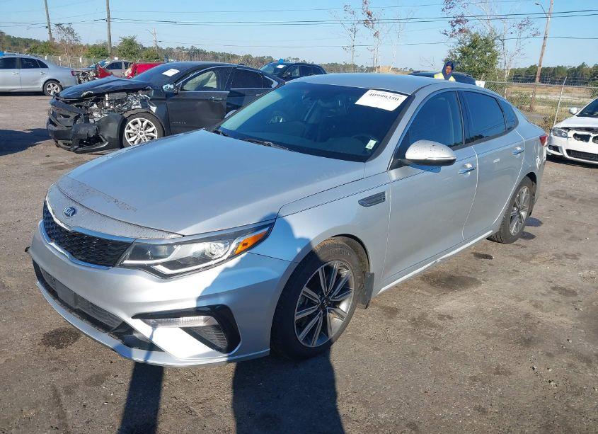 Photo 2 of 2019 Kia Optima EX (VIN 5XXGU4L12KG304818)