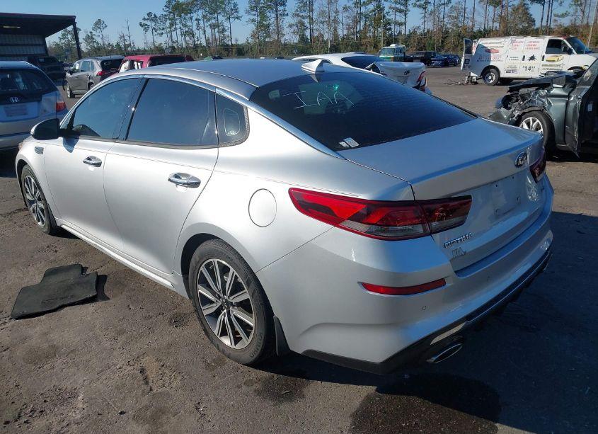 Photo 3 of 2019 Kia Optima EX (VIN 5XXGU4L12KG304818)