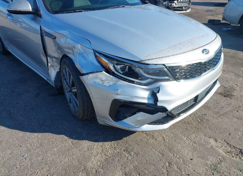 Photo 6 of 2019 Kia Optima EX (VIN 5XXGU4L12KG304818)