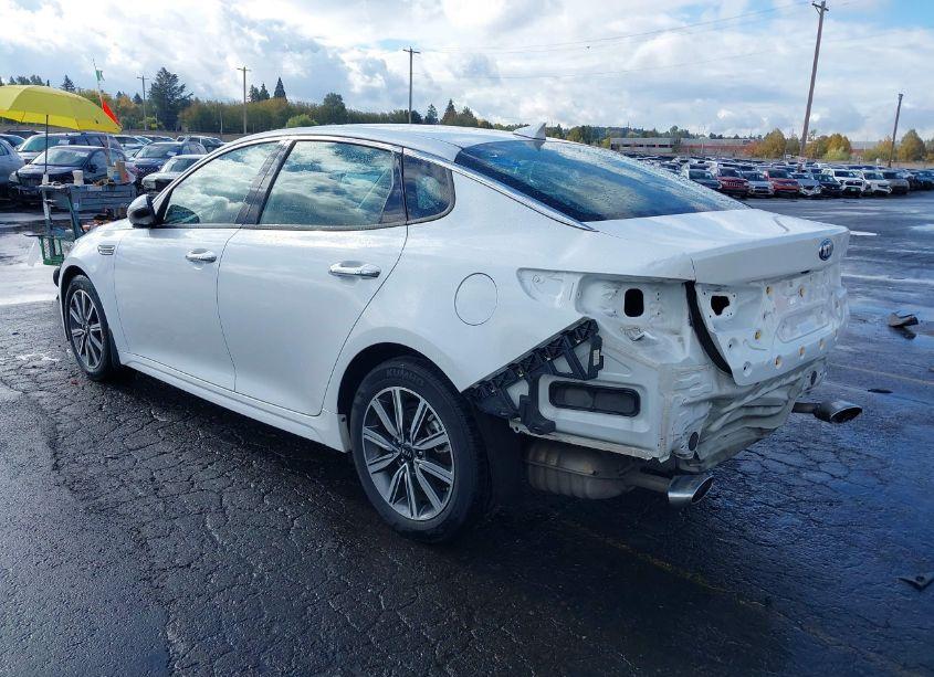 Photo 3 of 2019 Kia Optima EX (VIN 5XXGU4L12KG339634)