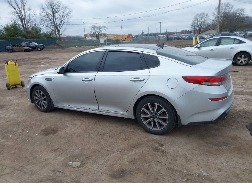 Photo 14 of 2019 Kia Optima EX (VIN 5XXGU4L14KG299816)